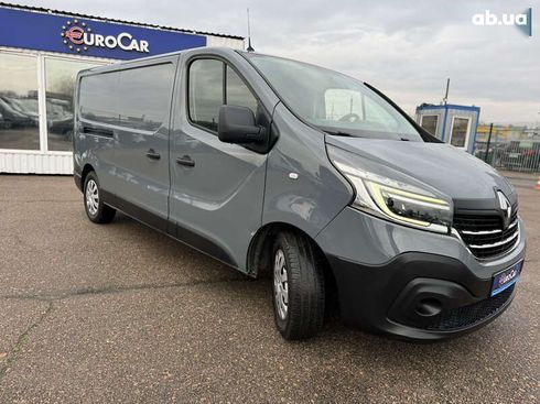 Renault Trafic 2020 - фото 10