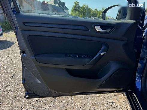 Renault Megane 2017 - фото 29