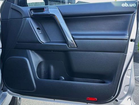 Toyota Land Cruiser Prado 2020 - фото 24