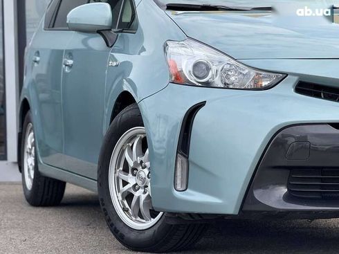 Toyota Prius V 2016 - фото 4