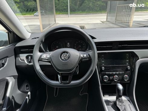 Volkswagen Passat 2020 серый - фото 5