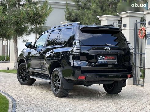 Toyota Land Cruiser Prado 2023 - фото 9