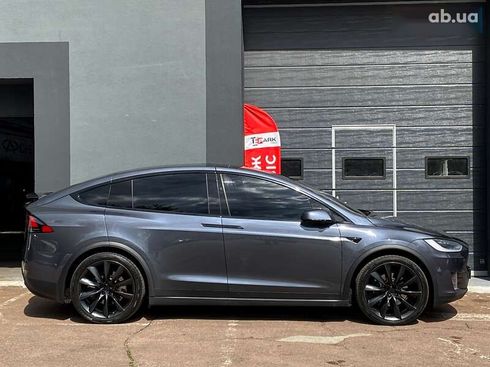 Tesla Model X 2019 - фото 10