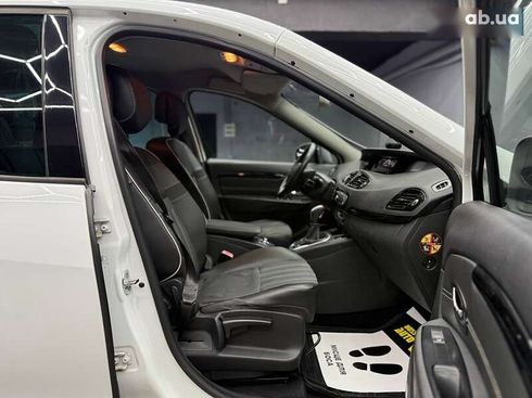 Renault Scenic 2012 - фото 8