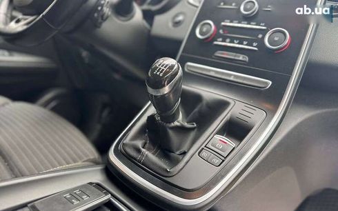 Renault Scenic 2017 - фото 12