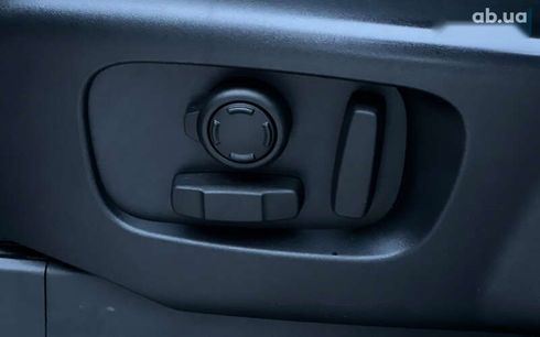 Land Rover Discovery 2017 - фото 26