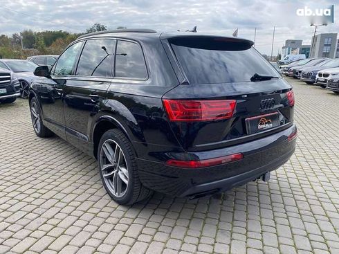 Audi Q7 2018 - фото 6