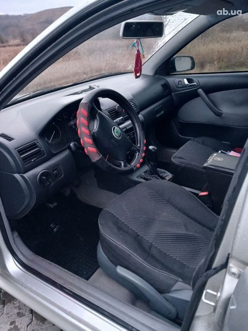 Skoda Octavia 2004 серый - фото 5