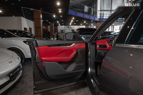 Maserati Levante 2017 - фото 22
