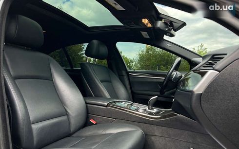 BMW 5 серия 2015 - фото 9