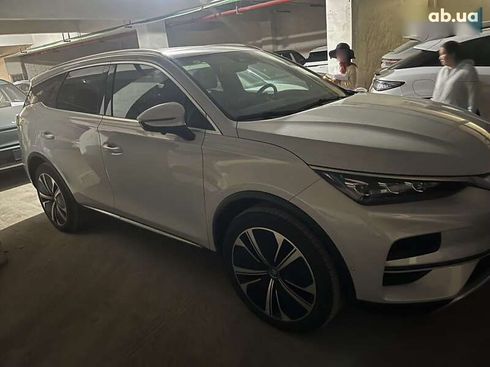 BYD Tang 2023 - фото 4