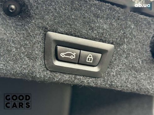 BMW 5 серия 2015 - фото 12