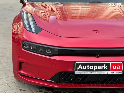 Zeekr 001 2021 красный - фото 4