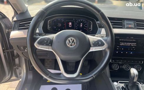 Volkswagen Passat 2019 - фото 12