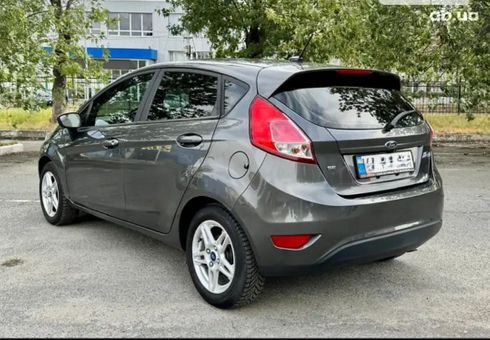 Ford Fiesta 2018 серый - фото 7