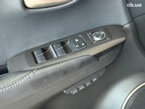 Lexus NX 2016 красный - фото 16