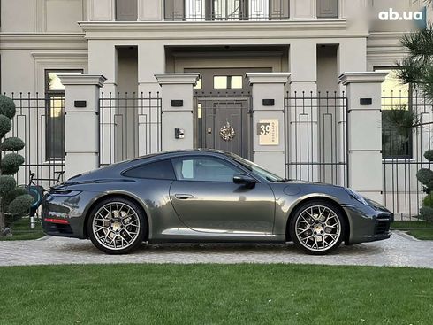 Porsche 911 2019 - фото 25