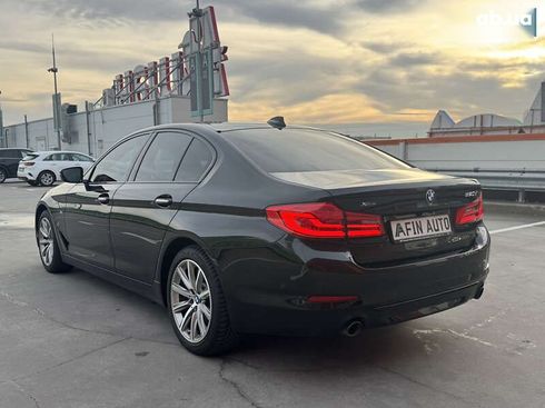 BMW 5 серия 2017 - фото 8