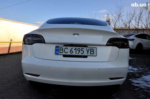 Tesla Model 3 2022 - фото 9