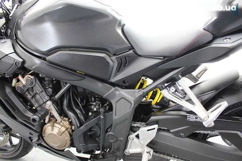 Honda CBR 400R 2019 - фото 14