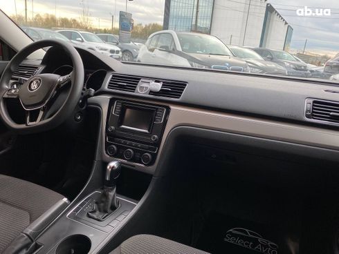 Volkswagen Passat 2016 - фото 6