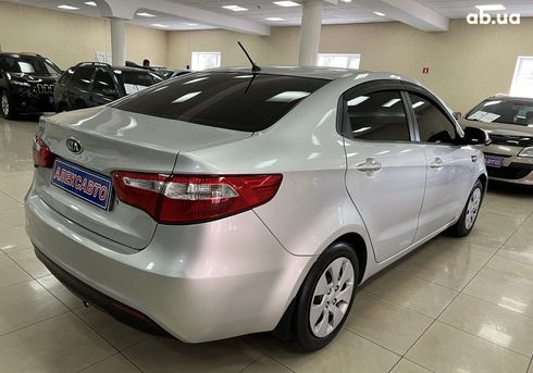 Kia Rio 2012 серебристый - фото 13