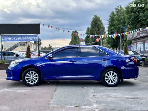 Toyota Camry 2015 синий - фото 4