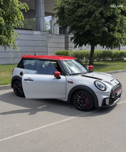 MINI John Cooper Works Hatch 2021 белый - фото 19