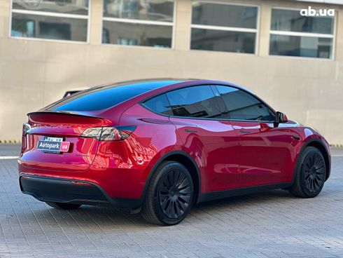 Tesla Model Y 2024 красный - фото 5