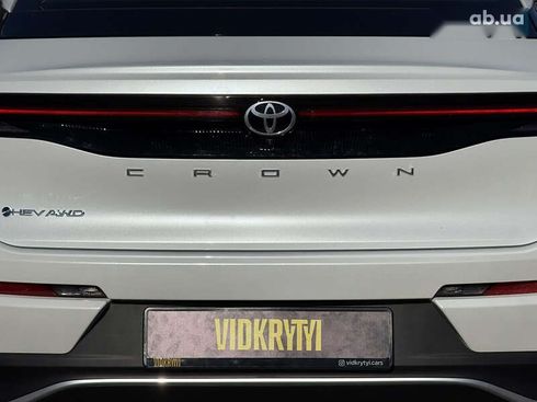 Toyota Crown 2024 - фото 27