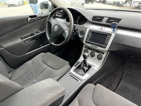 Volkswagen passat b6 2009 серый - фото 25