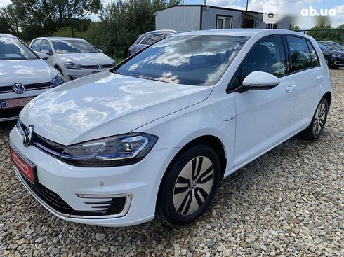 Volkswagen e-Golf 2020 - фото 4