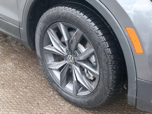 Volkswagen Tiguan 2022 серый - фото 7