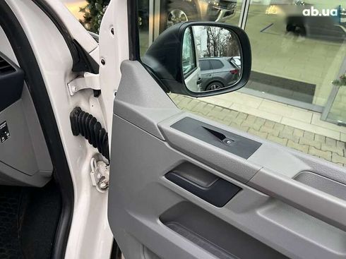 Volkswagen Transporter 2021 - фото 25