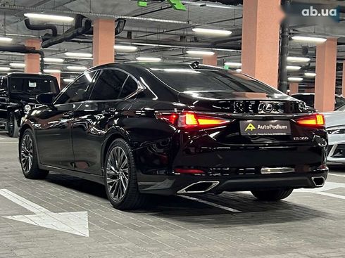 Lexus ES 2018 - фото 9