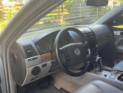 Volkswagen Touareg 2007 серый - фото 29