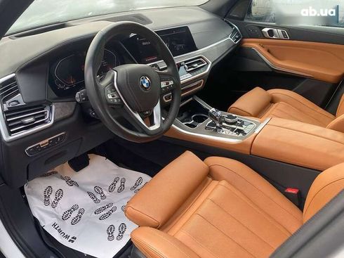 BMW X5 2018 - фото 22