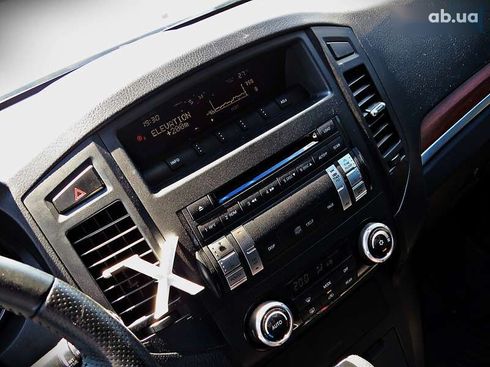 Mitsubishi Pajero Wagon 2008 - фото 13