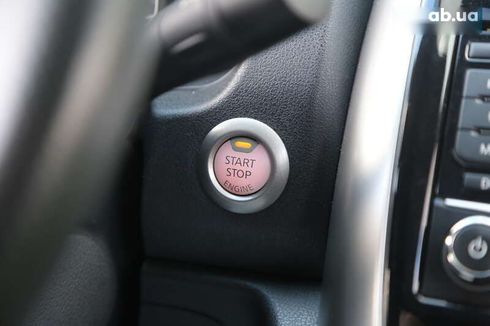 Nissan Versa 2017 - фото 24