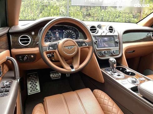 Bentley Bentayga 2017 - фото 20