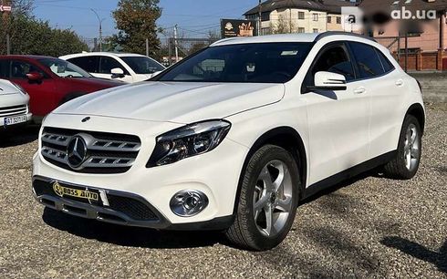 Mercedes-Benz GLA-Класс 2019 - фото 3