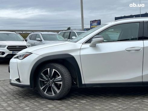 Lexus UX 2019 белый - фото 2