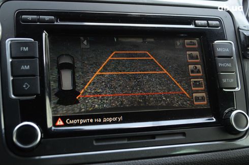 Volkswagen Tiguan 2015 белый - фото 20