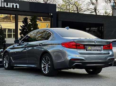 BMW 5 серия 2017 - фото 17
