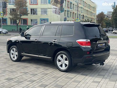 Toyota Highlander 2013 - фото 12