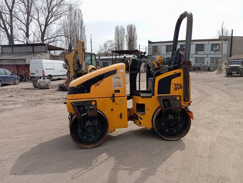 JCB Vibromax 260-120 2008 желтый - фото 9