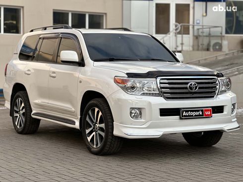 Toyota Land Cruiser 2008 белый - фото 3