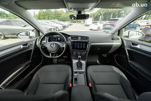 Volkswagen e-Golf 2019 - фото 26