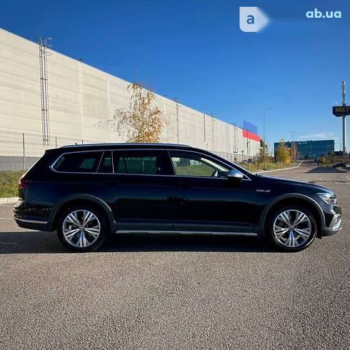 Volkswagen passat alltrack 2020 - фото 3