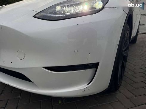 Tesla Model Y 2022 - фото 12
